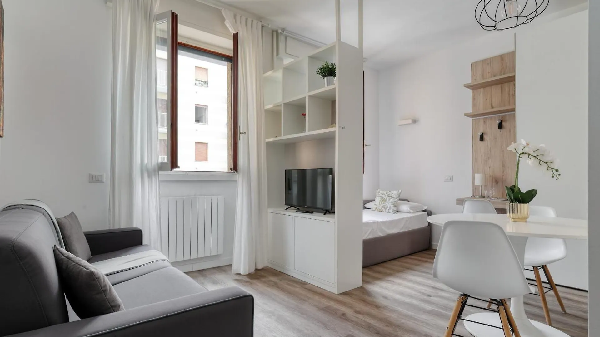 Joivy Delightful Studios Near Parco Tre Torri Milan 0*,  Italy